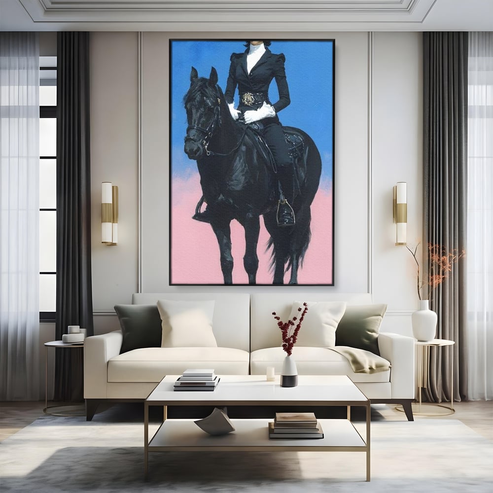 Tablou canvas cu tablou canvas cu femeie calare pe armasar, in rama de aluminiu negru, pe perete intr-un living